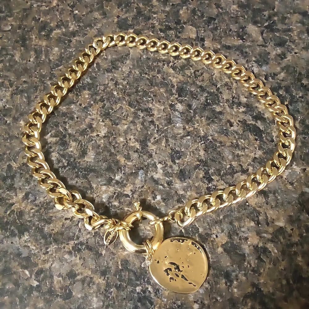 Express - Gold Chain Chocker Necklace with Pendant